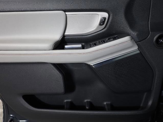 Certified 2025 Ford Expedition Active image 29