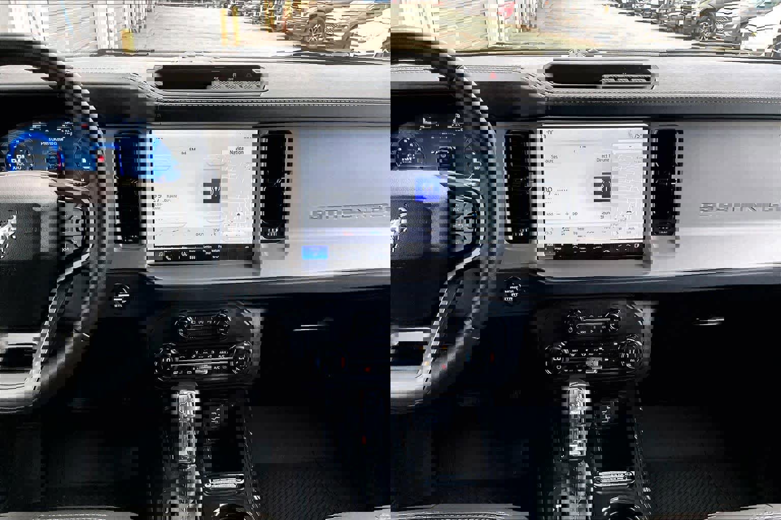 Certified 2025 Ford Bronco Outer Banks image 12