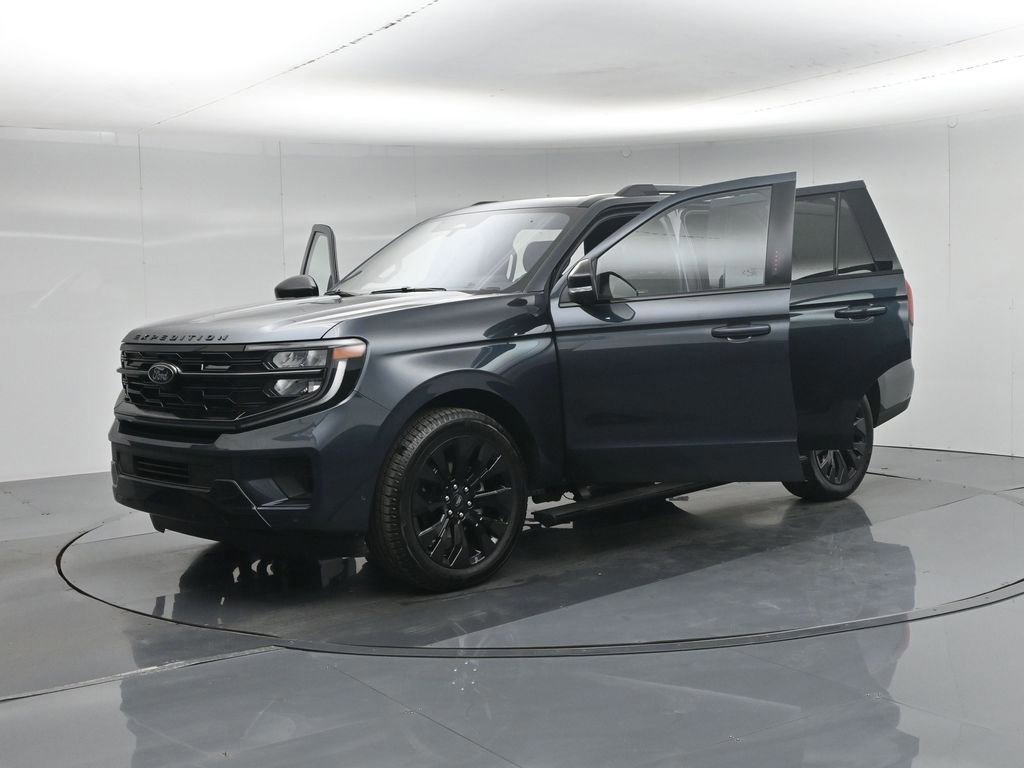 Certified 2025 Ford Expedition Platinum w/ Stealth Appearance Package image 57