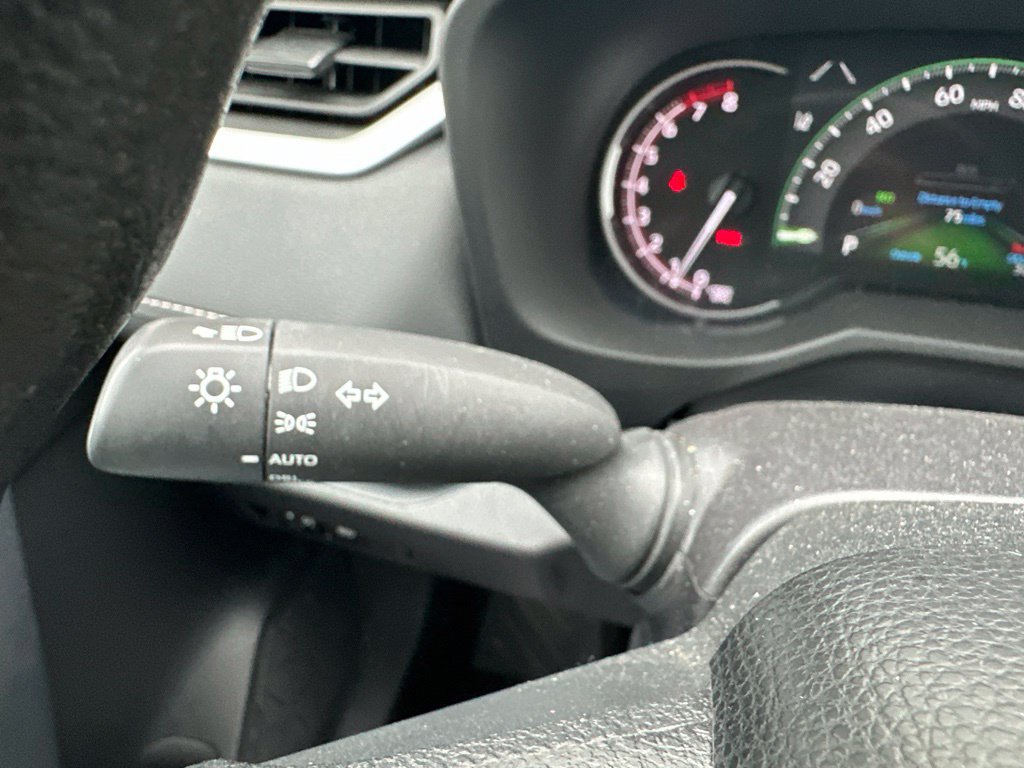 Used 2025 Toyota RAV4 XLE AWD/4WD image 41