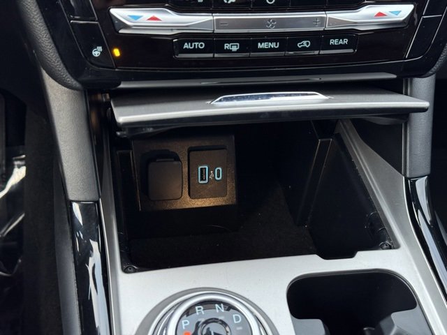 Certified 2022 Ford Explorer ST-Line w/ Class IV Trailer Tow Package image 22