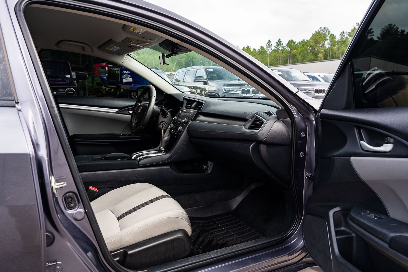 Used 2020 Honda Civic LX image 11