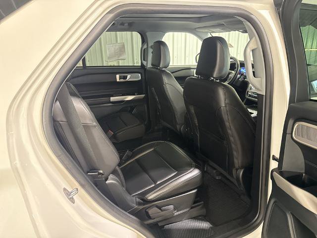 Certified 2023 Ford Explorer XLT w/ Equipment Group 202A AWD/4WD image 32