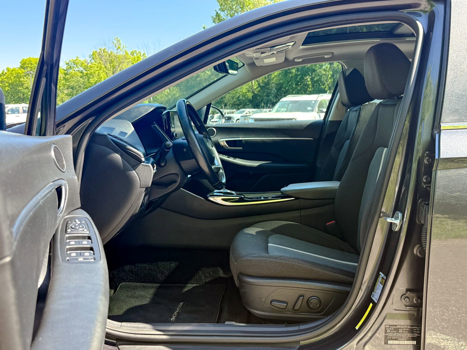 Used 2020 Hyundai Sonata SEL w/ Convenience + Sunroof Package FWD image 16