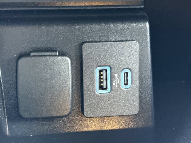 Certified 2024 Ford Explorer Limited w/ Limited Technology Package RWD image 22