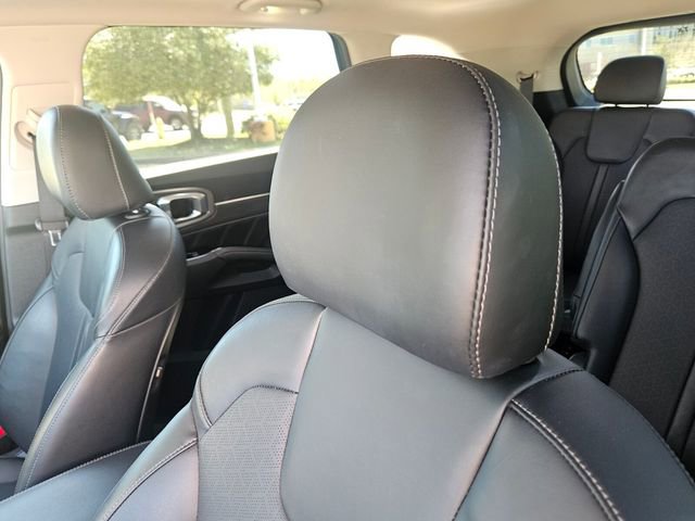 Used 2021 Kia Sorento SX image 32