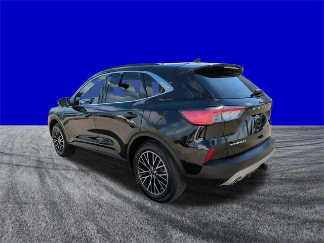 Certified 2022 Ford Escape Titanium w/ Class II Trailer Tow Package image 3