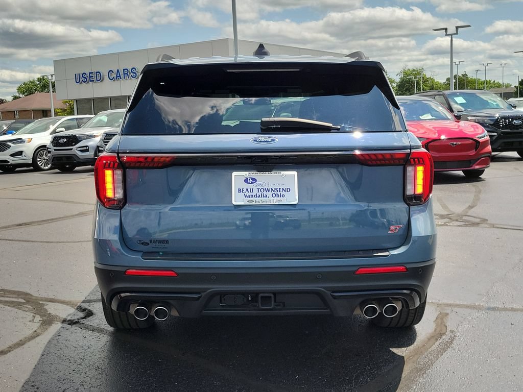 Certified 2025 Ford Explorer ST w/ Sun And Sound Package AWD/4WD image 5
