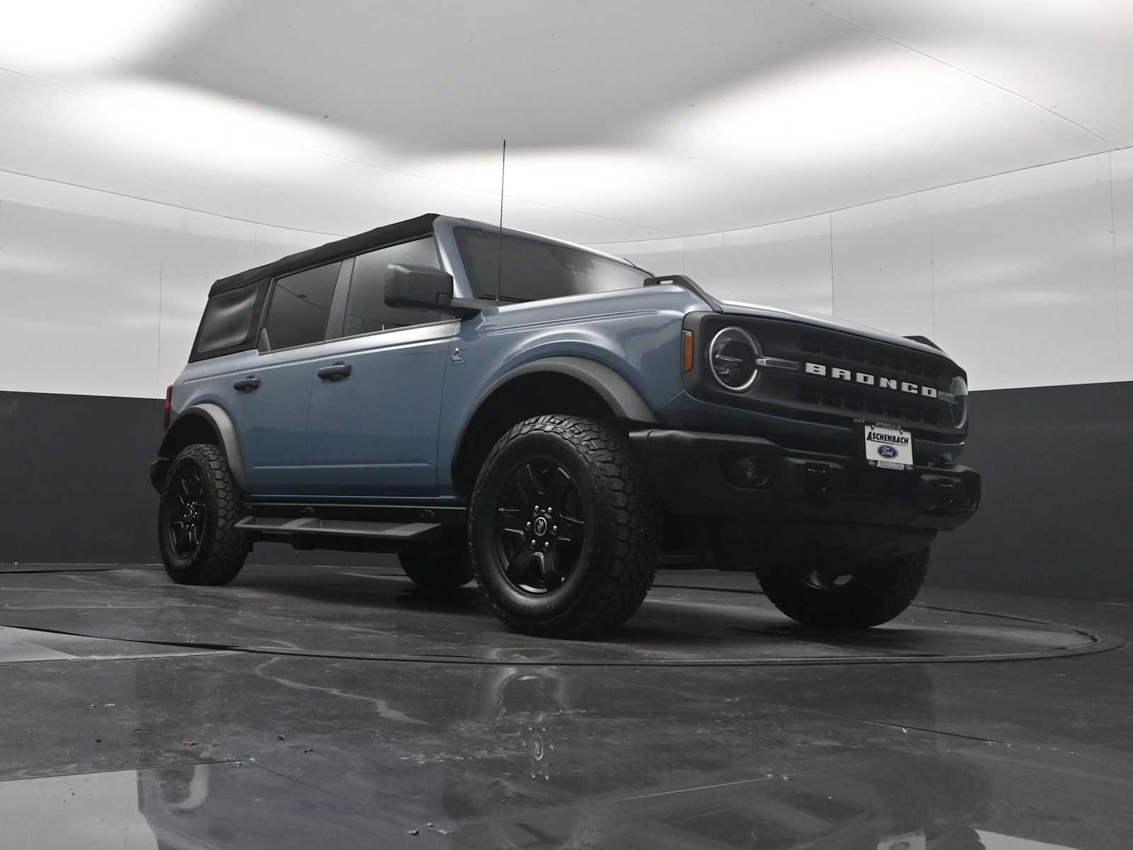 Certified 2024 Ford Bronco Black Diamond AWD/4WD image 31