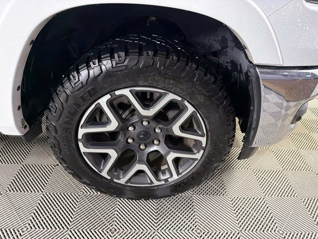 Used 2025 RAM 1500 Laramie AWD/4WD image 16