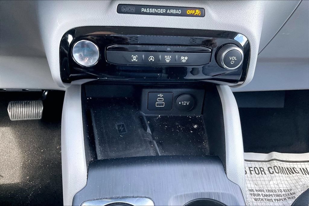 Certified 2025 Ford Escape Active w/ Active Premium Tech Pack FWD image 31