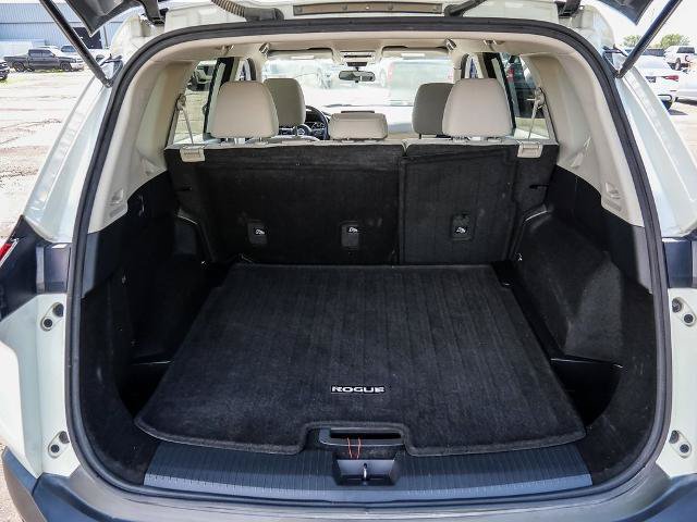 Used 2021 Nissan Rogue SV FWD image 12