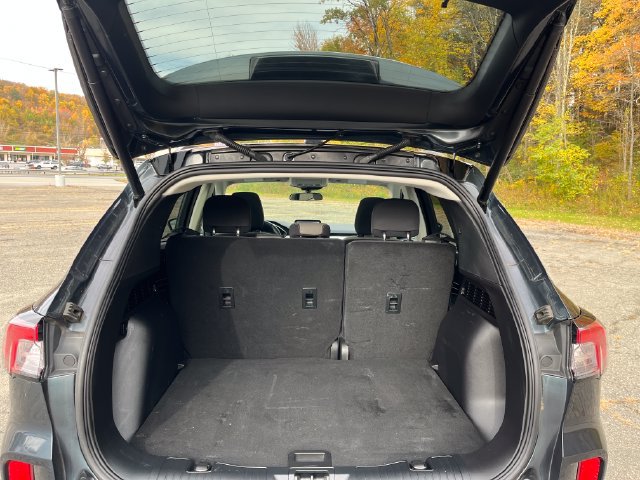 Certified 2022 Ford Escape SE w/ SE Sport Appearance Package AWD/4WD image 18