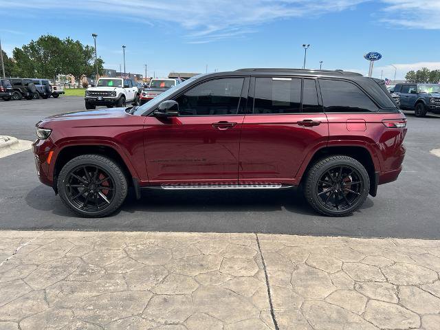 Used 2025 Jeep Grand Cherokee Summit w/ Adv Protech Group IV AWD/4WD image 5