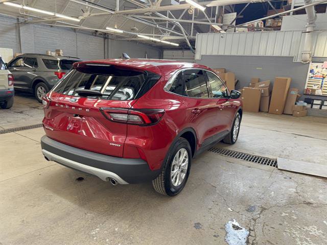 Certified 2023 Ford Escape Active AWD/4WD image 5