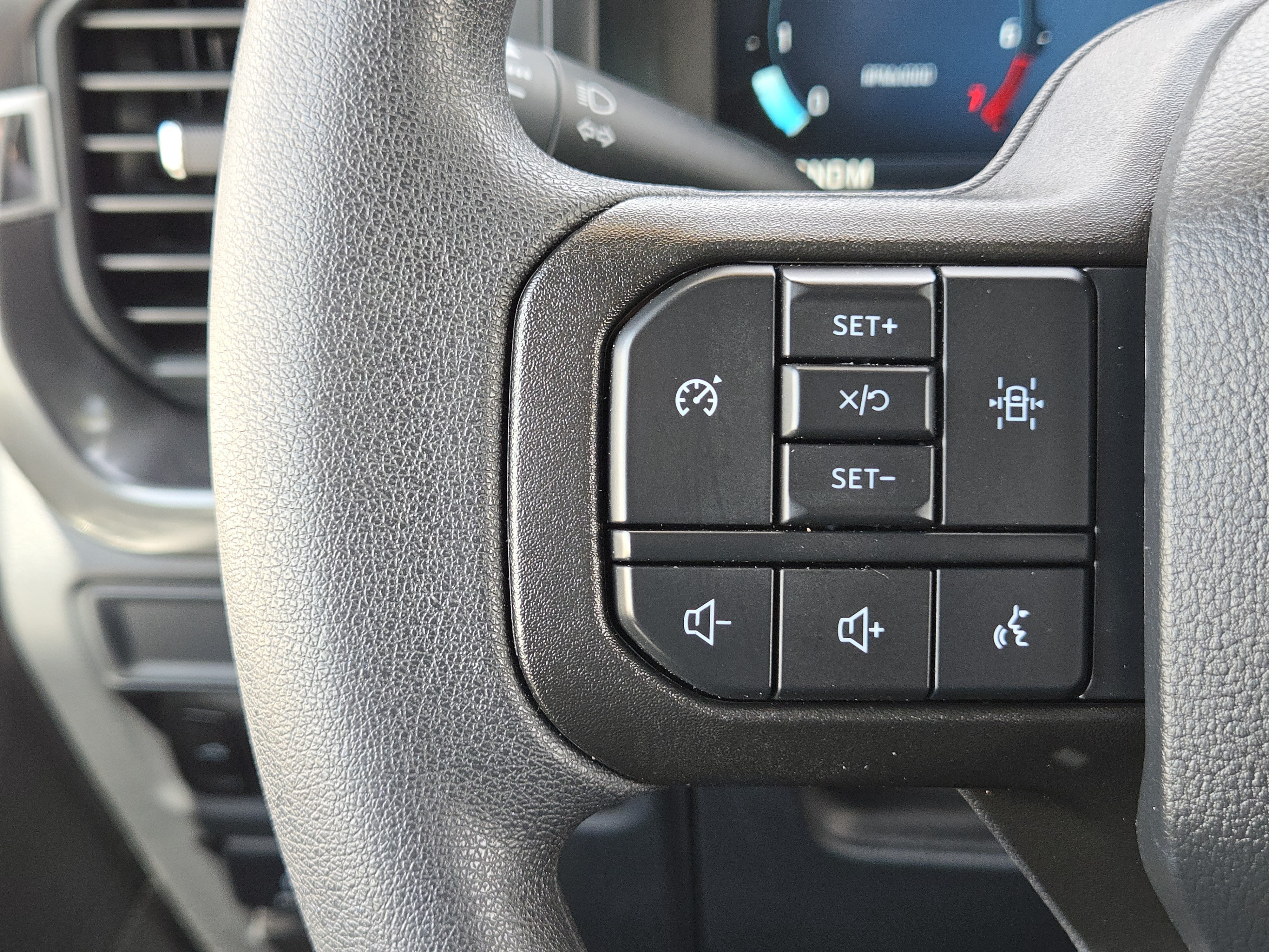 Certified 2025 Ford F150 STX w/ Equipment Group 200A RWD image 26