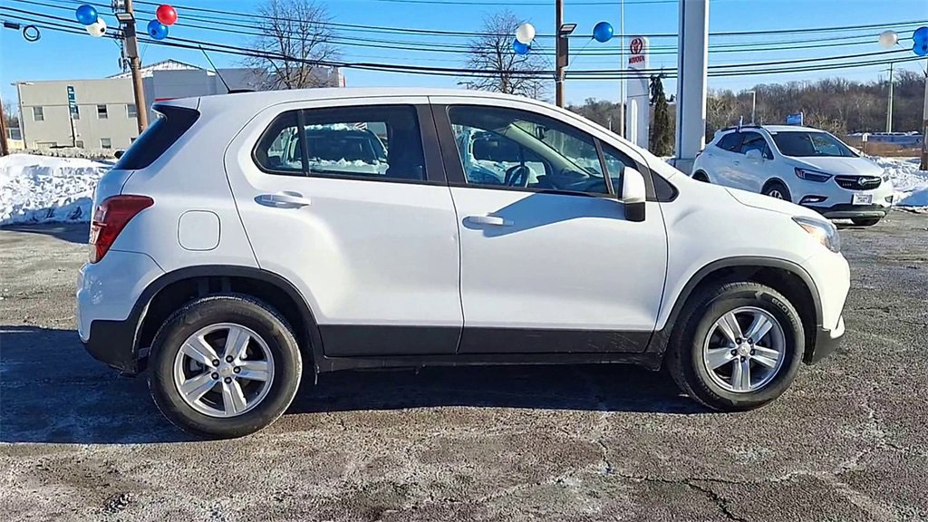 Used 2018 Chevrolet Trax LS image 9
