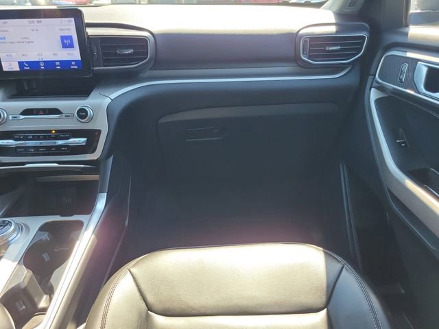 Certified 2022 Ford Explorer XLT w/ Equipment Group 202A image 14