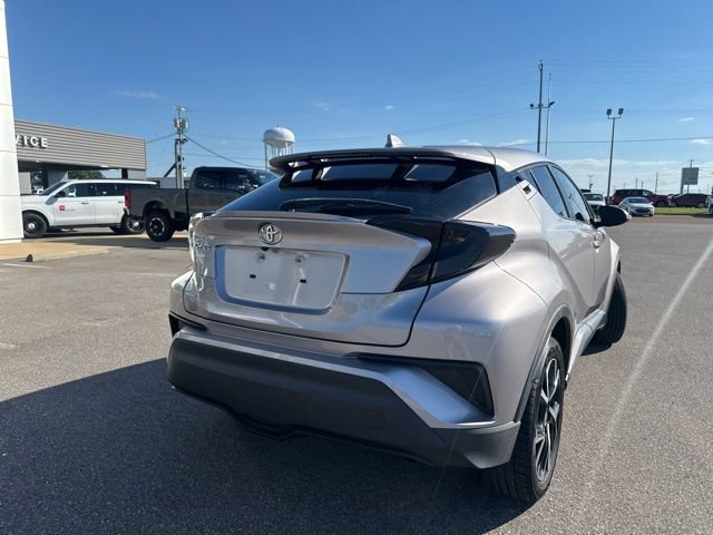 Used 2020 Toyota C-HR XLE FWD image 20