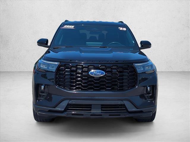 Certified 2025 Ford Explorer ST-Line w/ ST-Line Street Pack AWD/4WD video 2