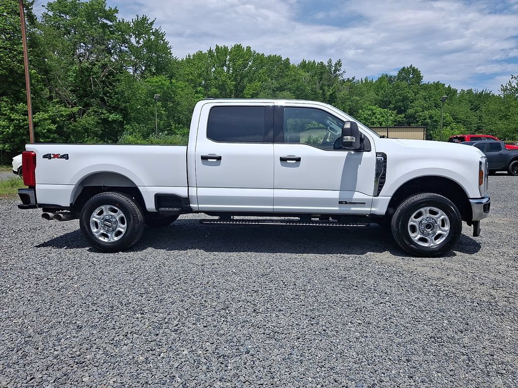 Certified 2025 Ford F250 XLT AWD/4WD image 8