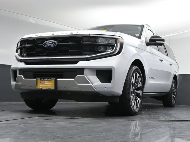 Certified 2025 Ford Expedition Max Platinum w/ Driver's Package AWD/4WD image 40