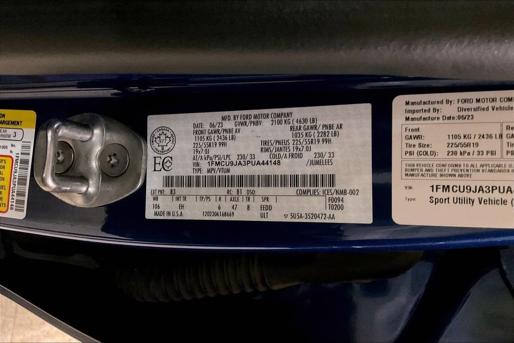 Certified 2023 Ford Escape Platinum AWD/4WD image 29