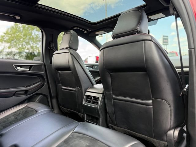 Certified 2024 Ford Edge ST-Line AWD/4WD image 18