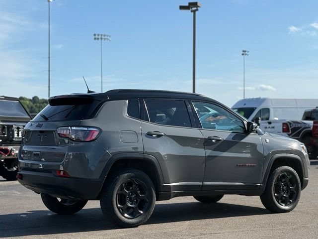 Used 2023 Jeep Compass Trailhawk AWD/4WD image 35