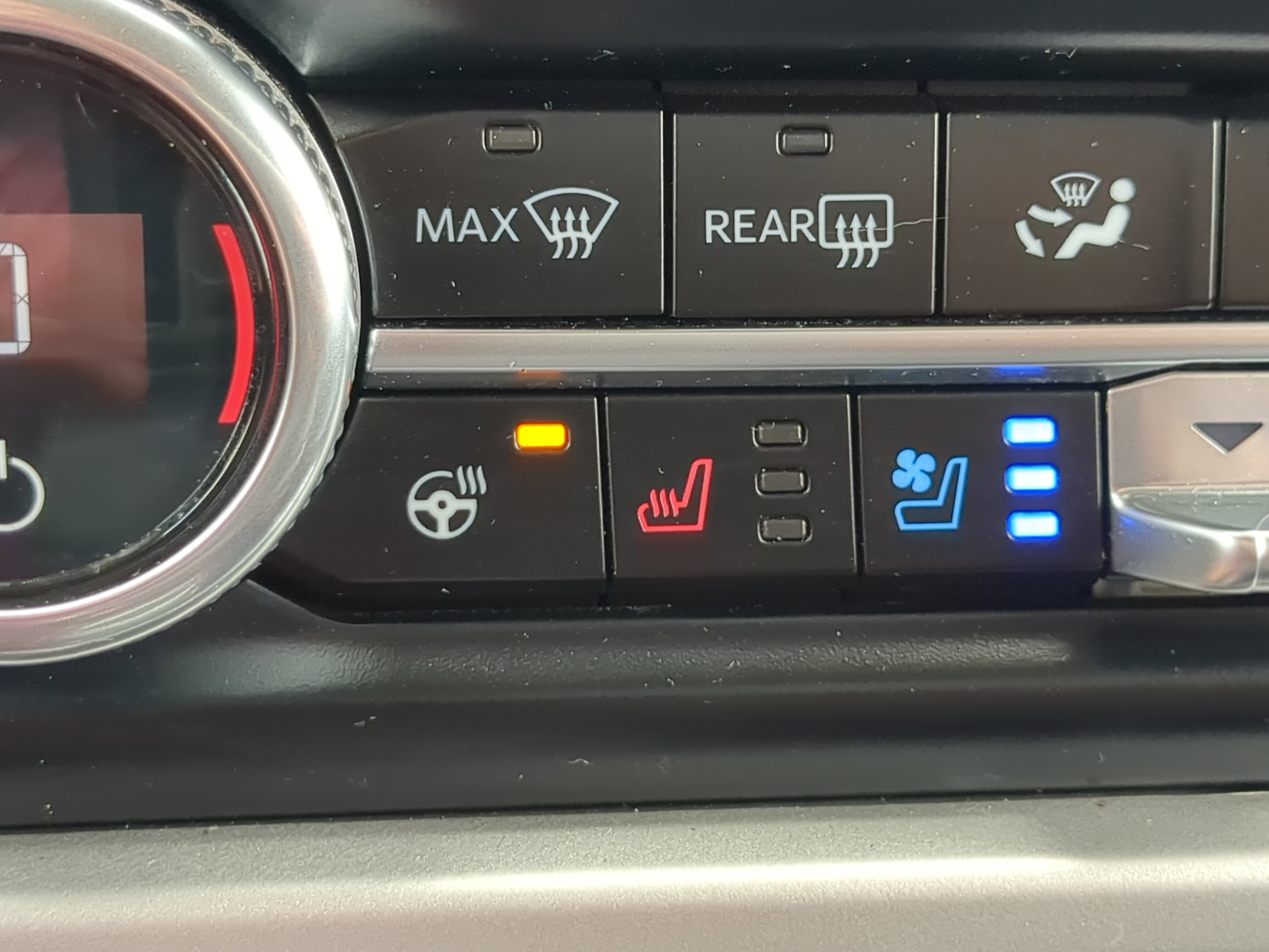 Certified 2024 Ford Expedition Max XLT RWD image 22