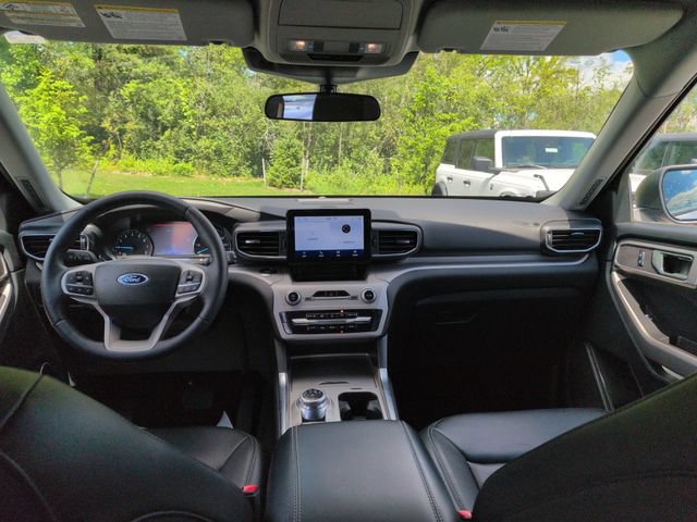 Certified 2023 Ford Explorer XLT w/ Equipment Group 202A AWD/4WD image 28