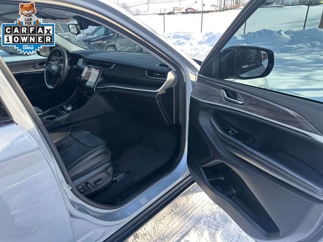 Used 2024 Jeep Grand Cherokee L Limited image 14