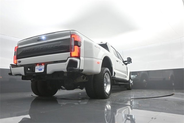 Certified 2025 Ford F450 Platinum image 30