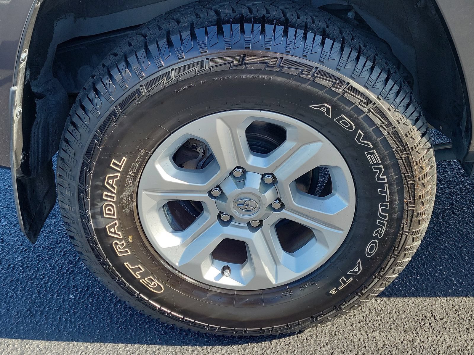 Used 2022 Toyota 4Runner SR5 RWD image 5