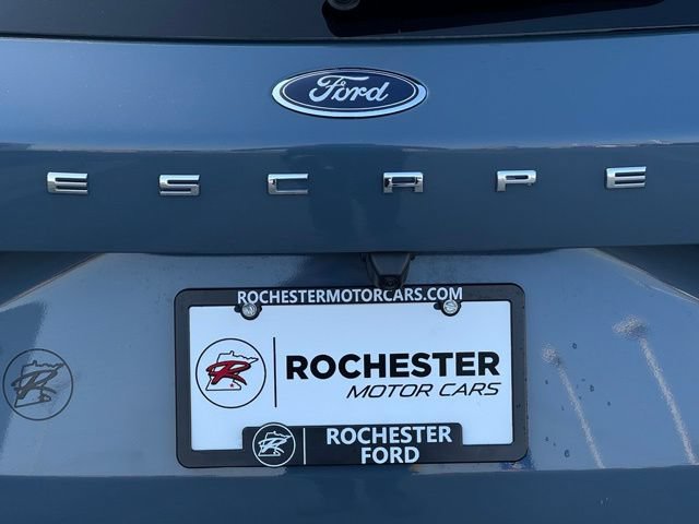 Certified 2025 Ford Escape ST-Line Select AWD/4WD image 40