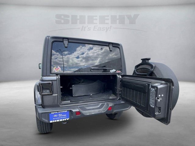 Used 2020 Jeep Wrangler Unlimited Sahara w/ Cold Weather Group AWD/4WD image 22