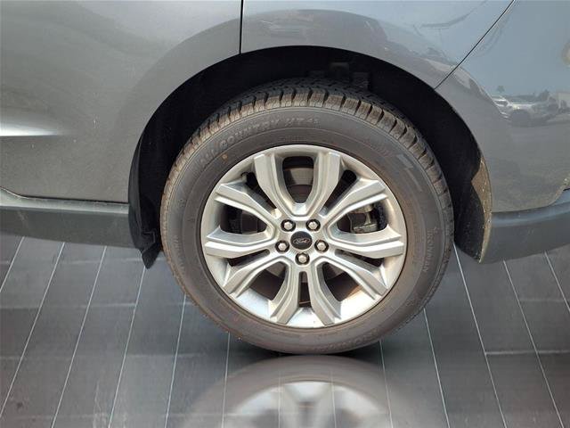 Certified 2024 Ford Edge Titanium AWD/4WD image 18