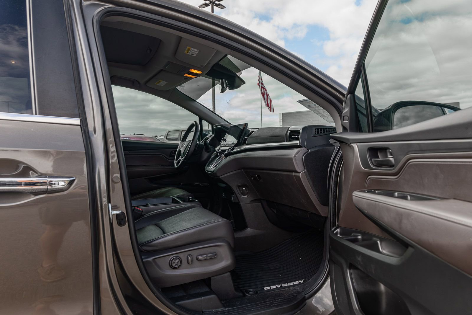 Used 2021 Honda Odyssey EX-L image 12