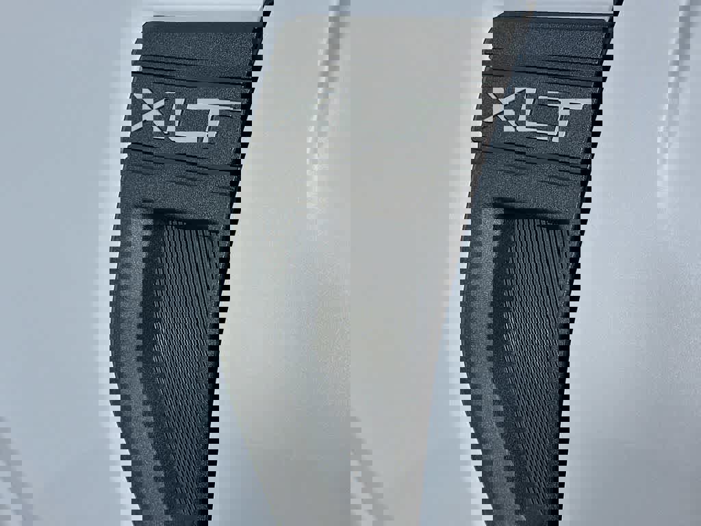 Certified 2025 Ford Maverick XLT w/ XLT Luxury Package image 10