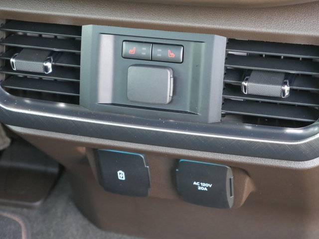 Certified 2022 Ford F150 King Ranch w/ Equipment Group 601A High image 34