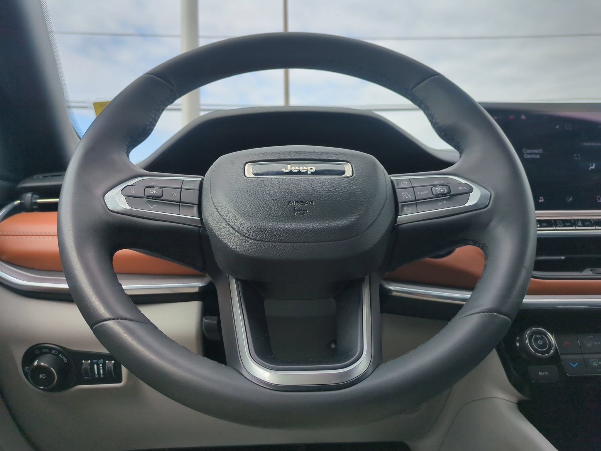 Used 2024 Jeep Compass Limited AWD/4WD image 15