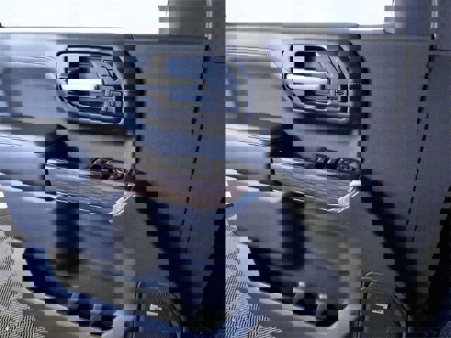 Used 2020 Chevrolet Silverado 1500 High Country w/ Trailer Camera Package image 28