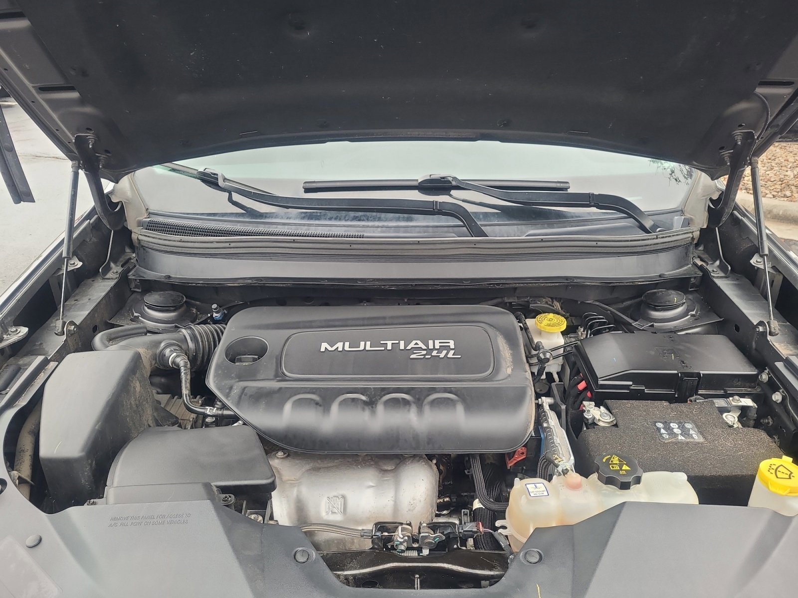 Used 2019 Jeep Cherokee Latitude Plus image 21