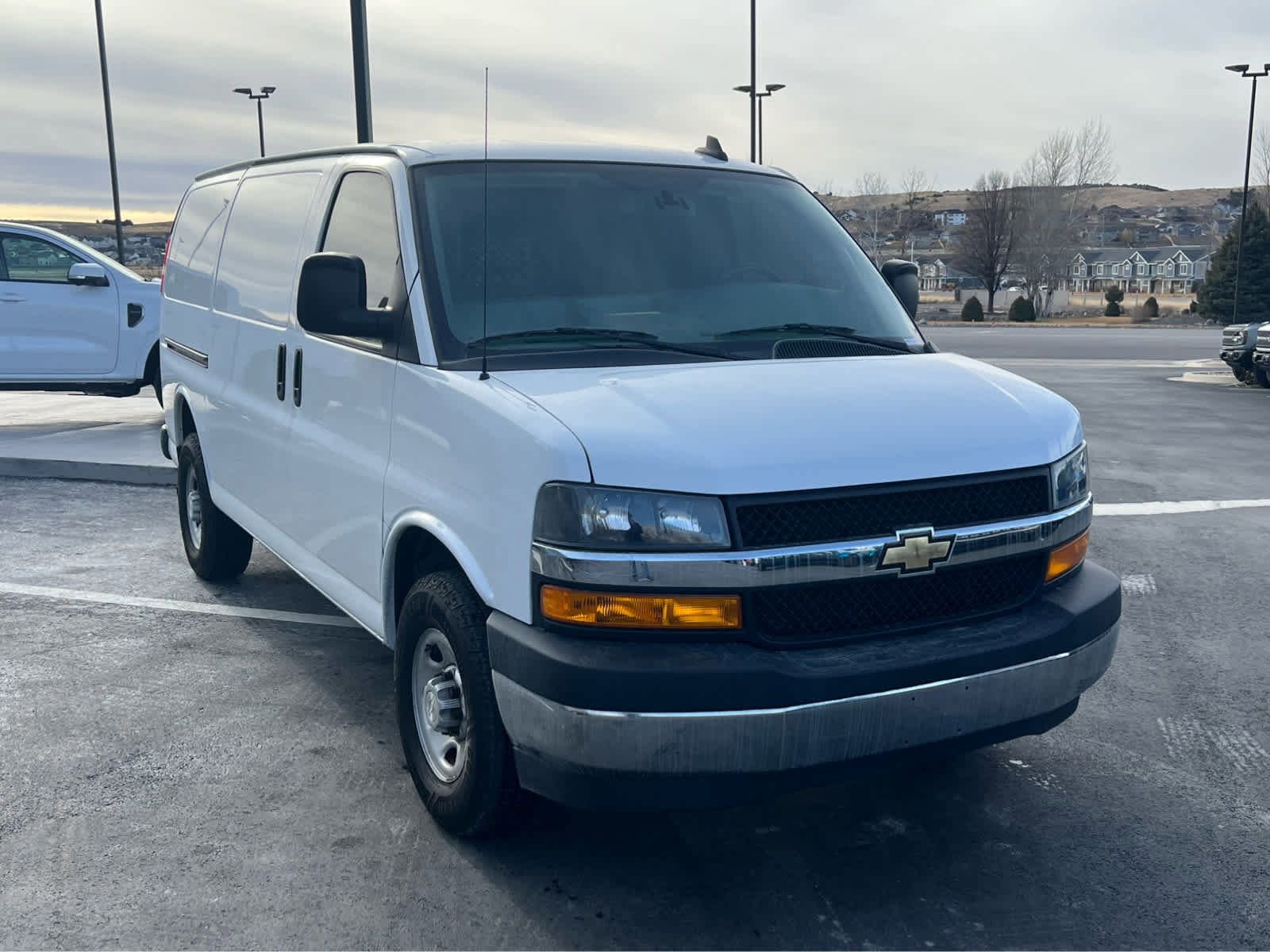 Used 2021 Chevrolet Express 2500 w/ Driver Convenience Package image 10