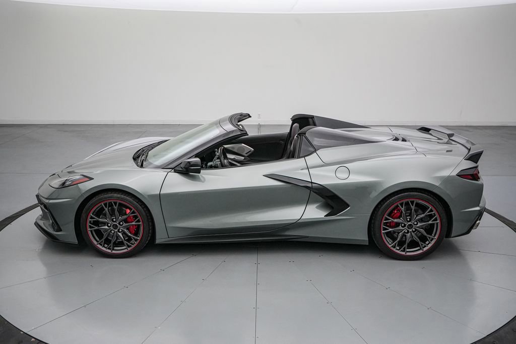 Used 2022 Chevrolet Corvette Stingray Premium Conv w/ Z51 Performance Package image 2