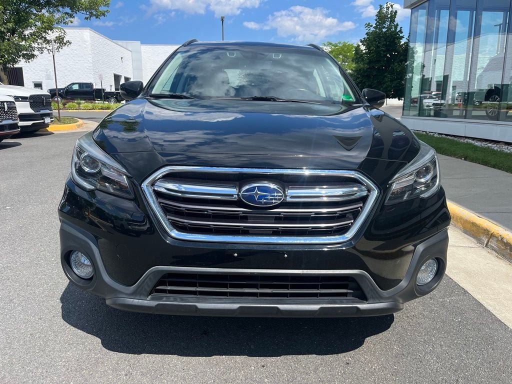 Used 2018 Subaru Outback 2.5i Touring AWD/4WD image 2