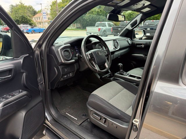 Used 2020 Toyota Tacoma 4x4 Double Cab image 20