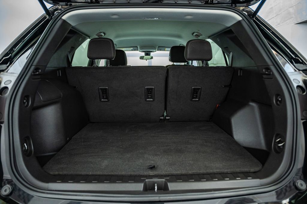 Used 2023 Chevrolet Equinox LS w/ LS Convenience Package AWD/4WD image 11