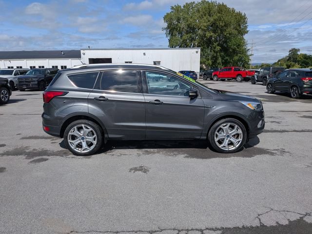 Certified 2019 Ford Escape Titanium AWD/4WD image 2