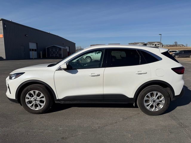 Certified 2023 Ford Escape Active w/ Tech Pack #2 AWD/4WD image 2